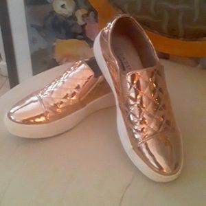 GLaze shoe, rose gold, size 7
